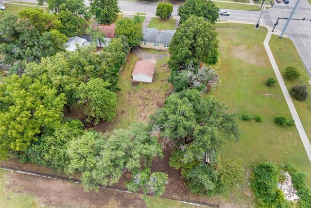 1722 W 29th St N, Wichita, KS 67204