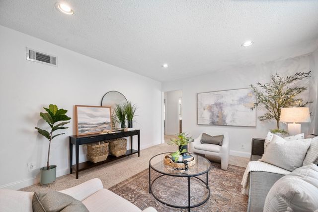 1722 W 29th St N, Wichita, KS 67204