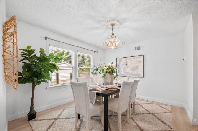 1722 W 29th St N, Wichita, KS 67204