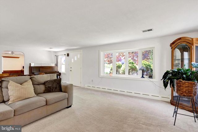 1217 CALN MEETINGHOUSE RD, Coatesville, PA 19320