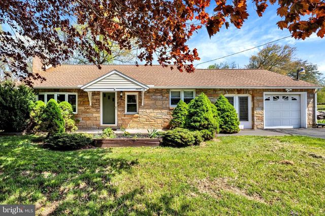 1217 CALN MEETINGHOUSE RD, Coatesville, PA 19320