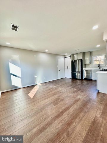 5611 ROUNDTREE DR, Woodbridge, VA 22193