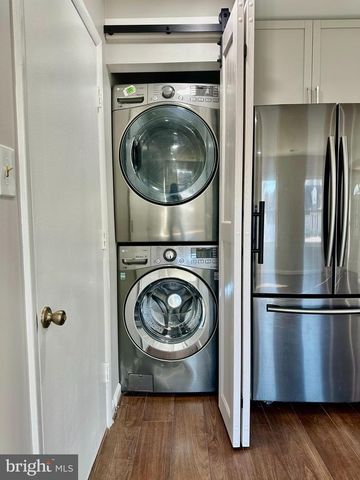 5611 ROUNDTREE DR, Woodbridge, VA 22193