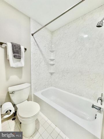 5611 ROUNDTREE DR, Woodbridge, VA 22193