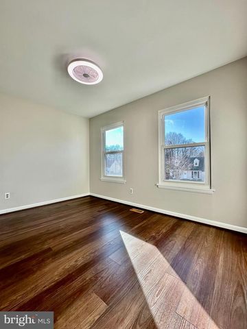 5611 ROUNDTREE DR, Woodbridge, VA 22193