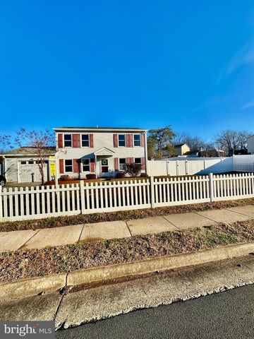 5611 ROUNDTREE DR, Woodbridge, VA 22193