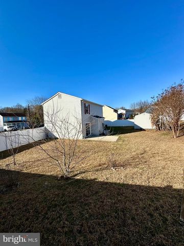 5611 ROUNDTREE DR, Woodbridge, VA 22193