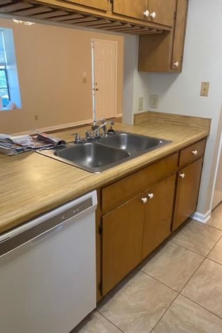 2009 Gardenbrook Lane, Tallahassee, FL 32301