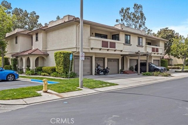 25272 Tanoak Lane, Lake Forest (el Toro), CA 92630