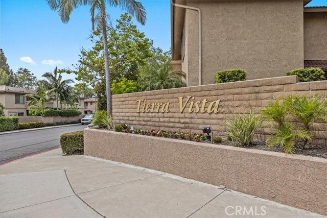 25272 Tanoak Lane, Lake Forest (el Toro), CA 92630