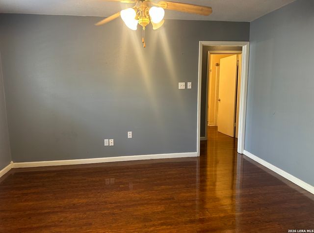 7711 Callaghan Rd Apt 404, San Antonio, TX 78229