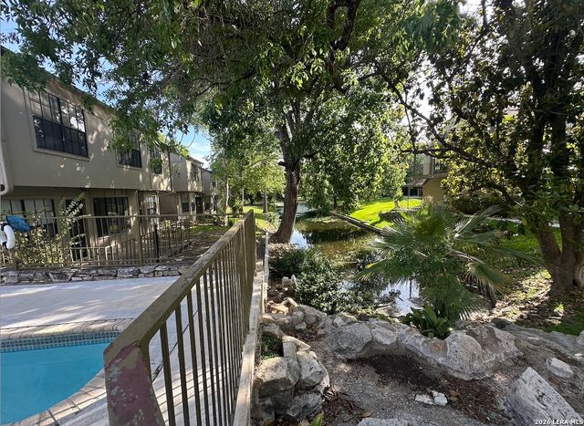 7711 Callaghan Rd Apt 404, San Antonio, TX 78229