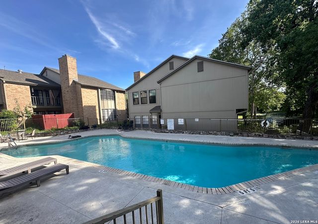 7711 Callaghan Rd Apt 404, San Antonio, TX 78229