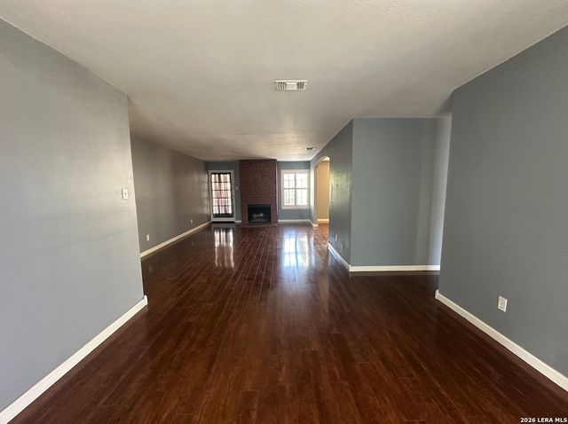 7711 Callaghan Rd Apt 404, San Antonio, TX 78229