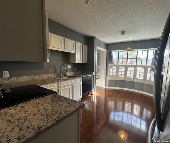 7711 Callaghan Rd Apt 404, San Antonio, TX 78229
