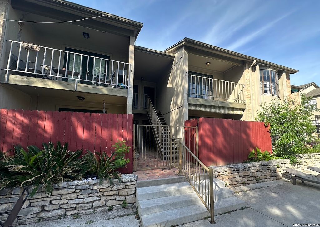7711 Callaghan Rd Apt 404, San Antonio, TX 78229
