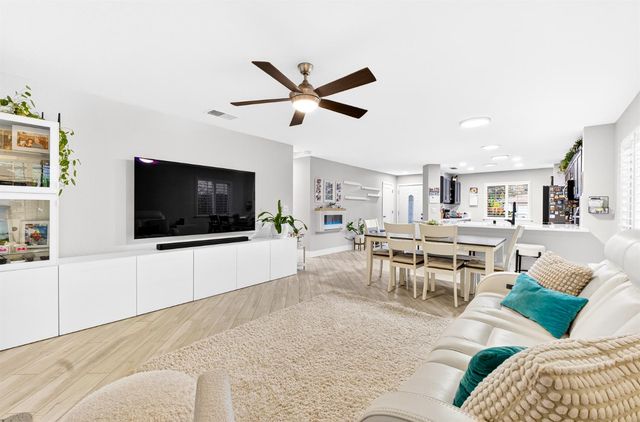 4307 Stromford Way, Mather, CA 95655