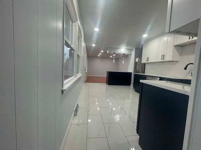 371 N Fairfield Avenue, Lombard, IL 60148