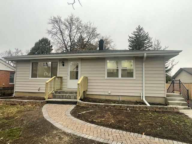 371 N Fairfield Avenue, Lombard, IL 60148