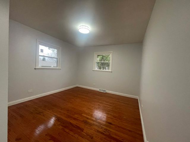 371 N Fairfield Avenue, Lombard, IL 60148