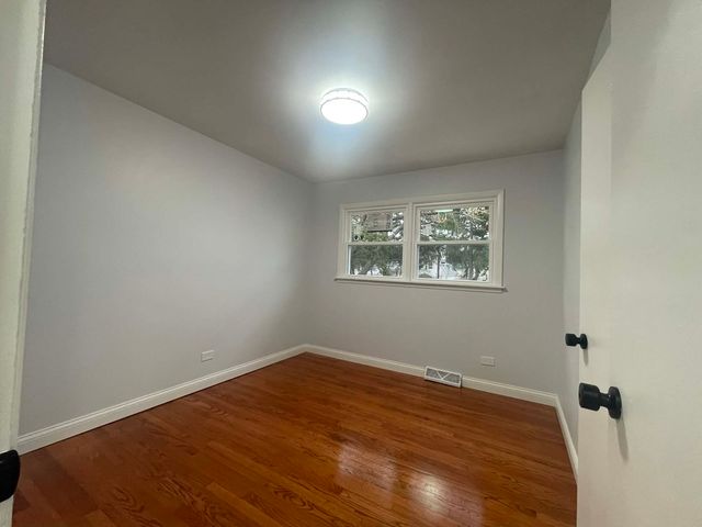 371 N Fairfield Avenue, Lombard, IL 60148