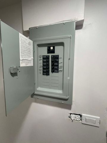 371 N Fairfield Avenue, Lombard, IL 60148