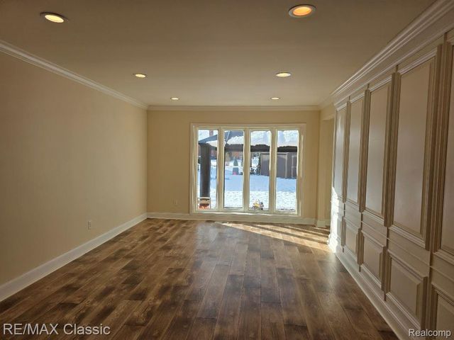 48765 Ben Franklin Drive, Utica, MI 48315