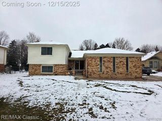 48765 Ben Franklin Drive, Utica, MI 48315