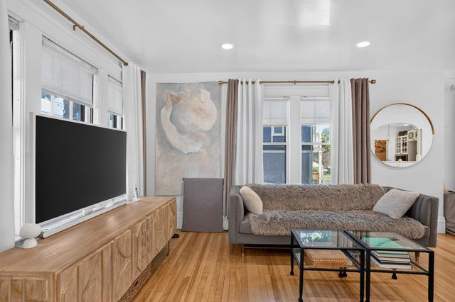 68 Clark St, Worcester, MA 01606