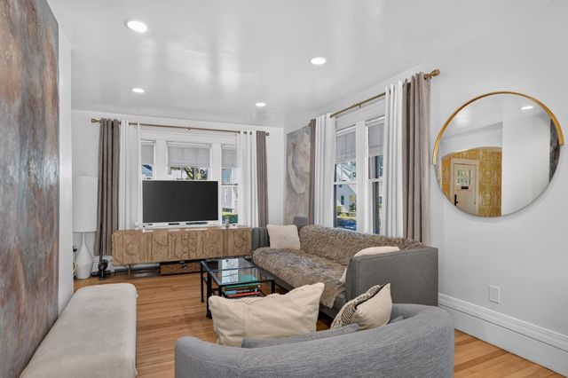 68 Clark St, Worcester, MA 01606