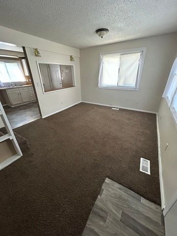 1374 Webber Avenue, Burton, MI 48529