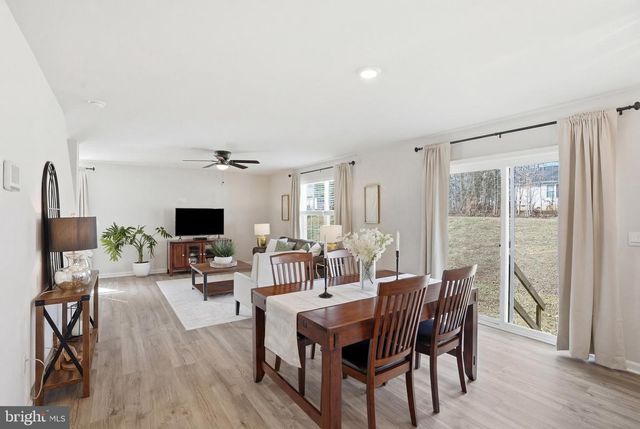 35623 PINE NEEDLE LN, Locust Grove, VA 22508