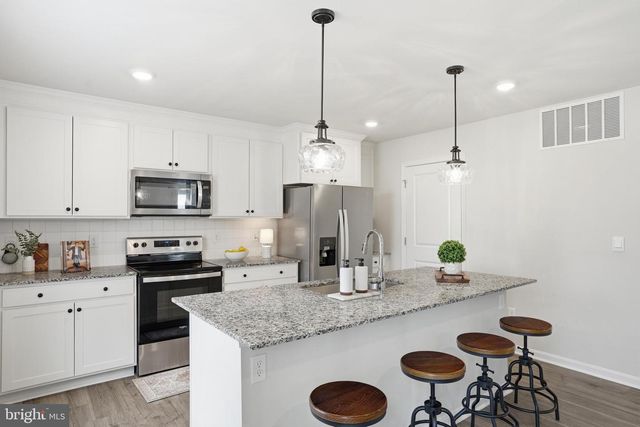 35623 PINE NEEDLE LN, Locust Grove, VA 22508