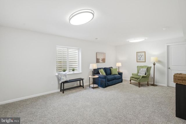 35623 PINE NEEDLE LN, Locust Grove, VA 22508