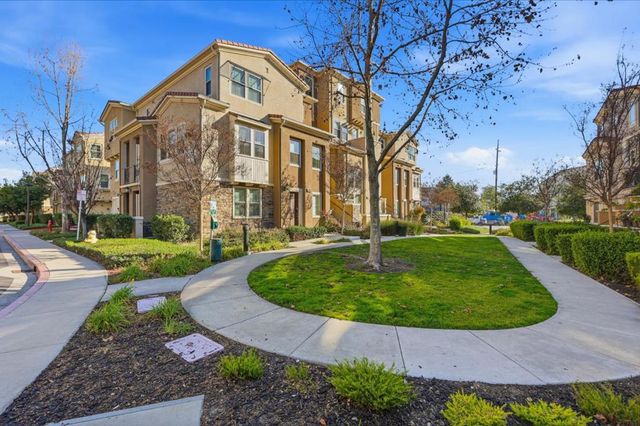 1989 Trento Loop, Milpitas, CA 95035