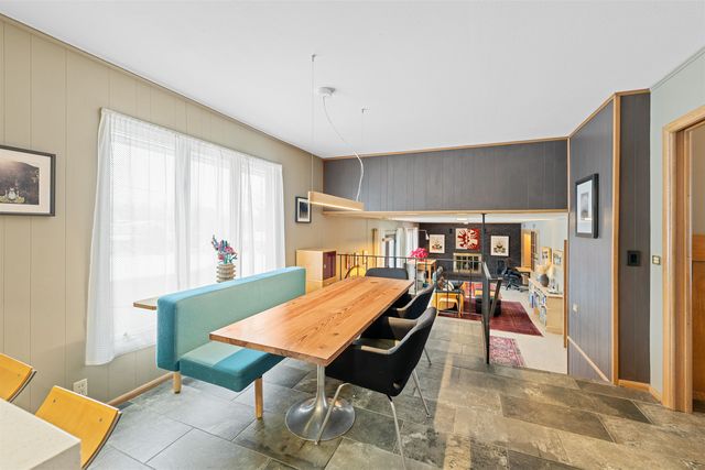 2227 Melrose Ln, Salina, KS 67401