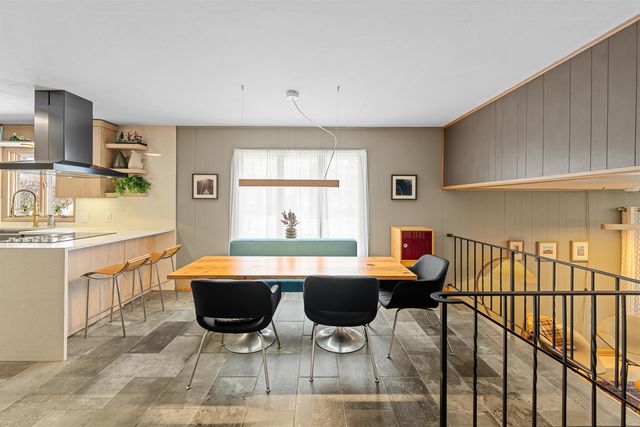 2227 Melrose Ln, Salina, KS 67401