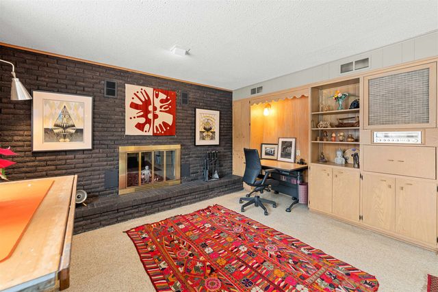 2227 Melrose Ln, Salina, KS 67401