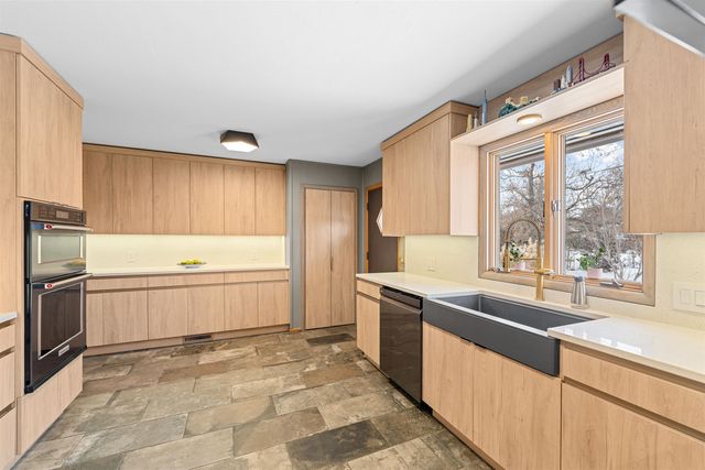 2227 Melrose Ln, Salina, KS 67401