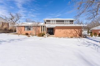 2227 Melrose Ln, Salina, KS 67401