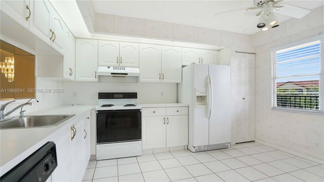 13001 SW 15th Court 405T, Pembroke Pines, FL 33027