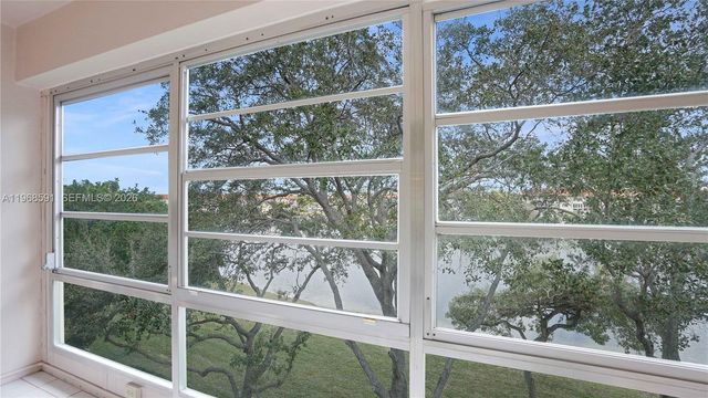 13001 SW 15th Court 405T, Pembroke Pines, FL 33027