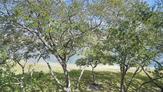 13001 SW 15th Court 405T, Pembroke Pines, FL 33027
