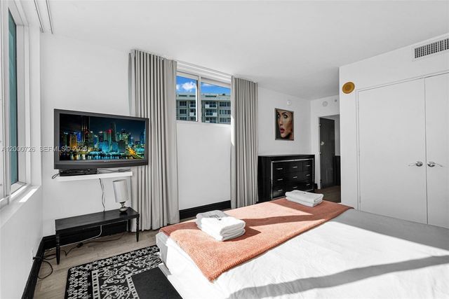 1100 West Ave 916, Miami Beach, FL 33139