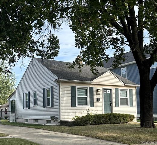 3734 Buckingham Avenue, Berkley, MI 48072