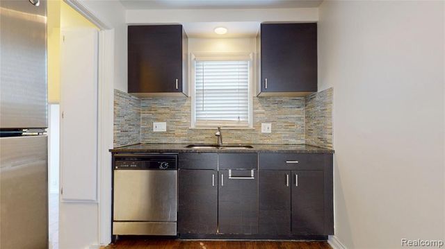 3734 Buckingham Avenue, Berkley, MI 48072