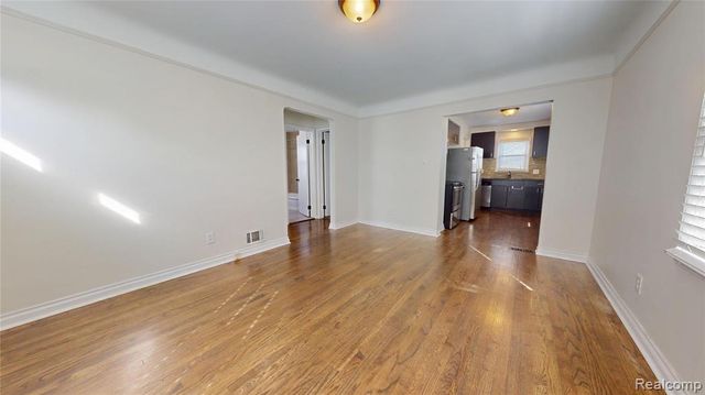 3734 Buckingham Avenue, Berkley, MI 48072