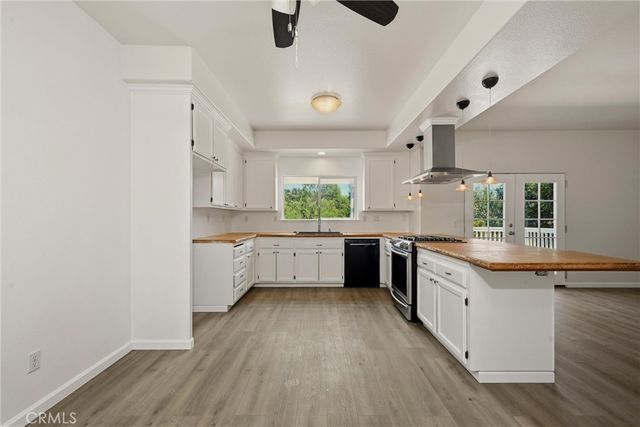 18120 N Shore, Hidden Valley Lake, CA 95467