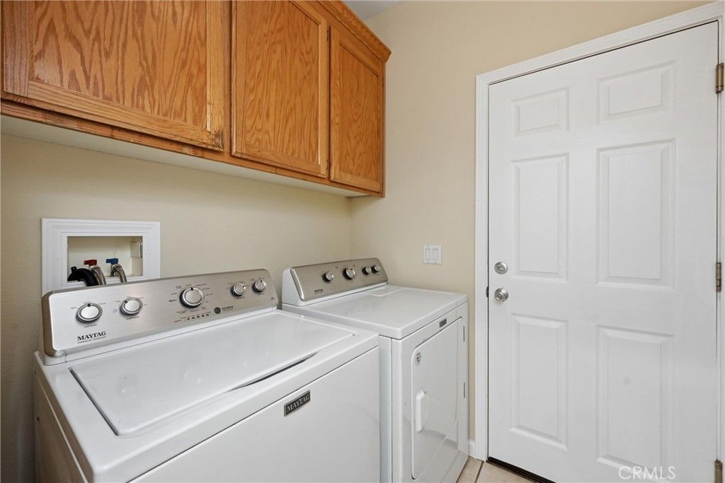 Image 19 of property listing at 18120 N Shore, Hidden Valley Lake, CA 95467