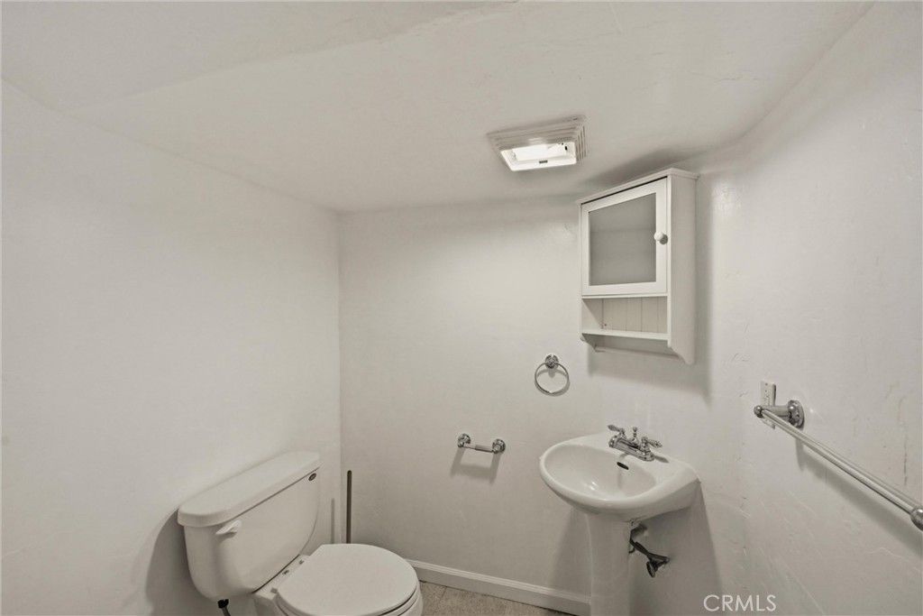 Image 28 of property listing at 18120 N Shore, Hidden Valley Lake, CA 95467